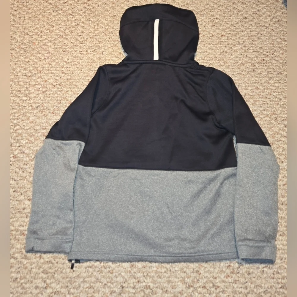 Nike Boys' Therma Elite Pullover Basketball Hoodie Standard Fit Size Medium